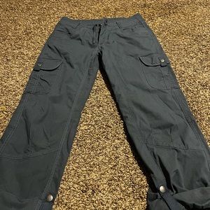 Navy Blue Kühl Freeflex Roll- Up Pants.